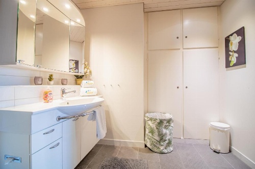 Miraflor Betty by Arosa Holiday image 10