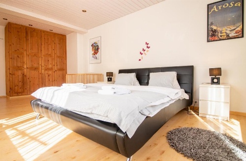 Miraflor Betty by Arosa Holiday image 17