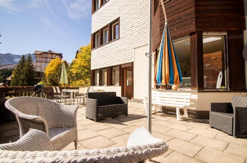 Miraflor Betty by Arosa Holiday image 20